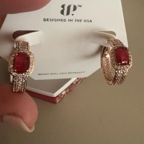 ✨ Bomb Party Endless Glimmering Hopes Earrings ✨ - Picture 3 of 6